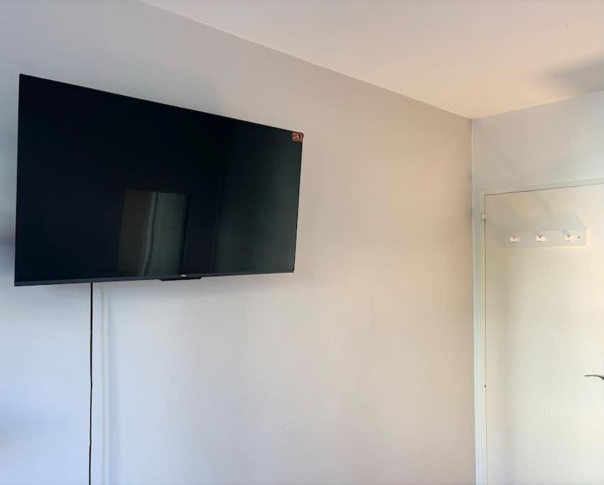 Appartement Confort Avec Balcon - Champigny Zewnętrze zdjęcie