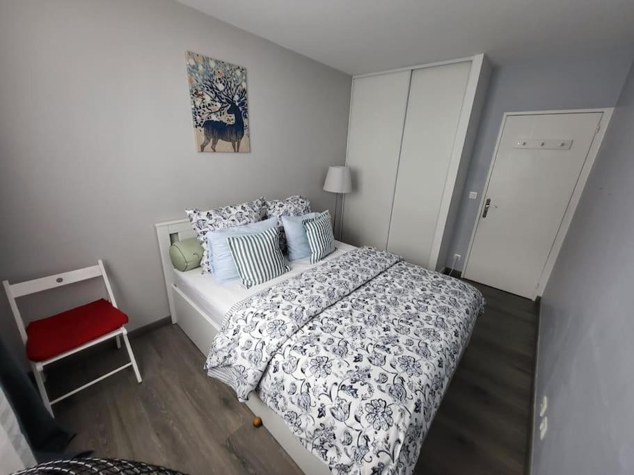Appartement Confort Avec Balcon - Champigny Zewnętrze zdjęcie