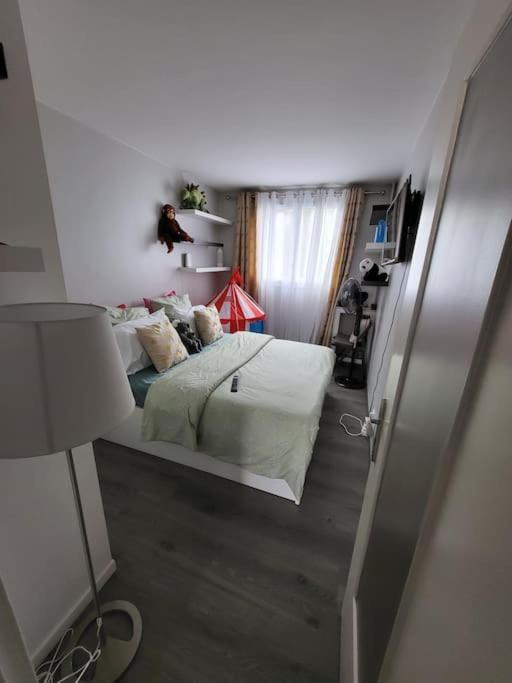 Appartement Confort Avec Balcon - Champigny Zewnętrze zdjęcie